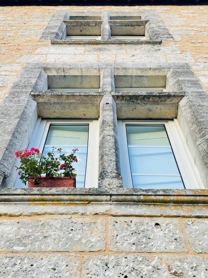 Bed and Breakfast Maison Du Roc Champagnac-de-Belair Экстерьер фото